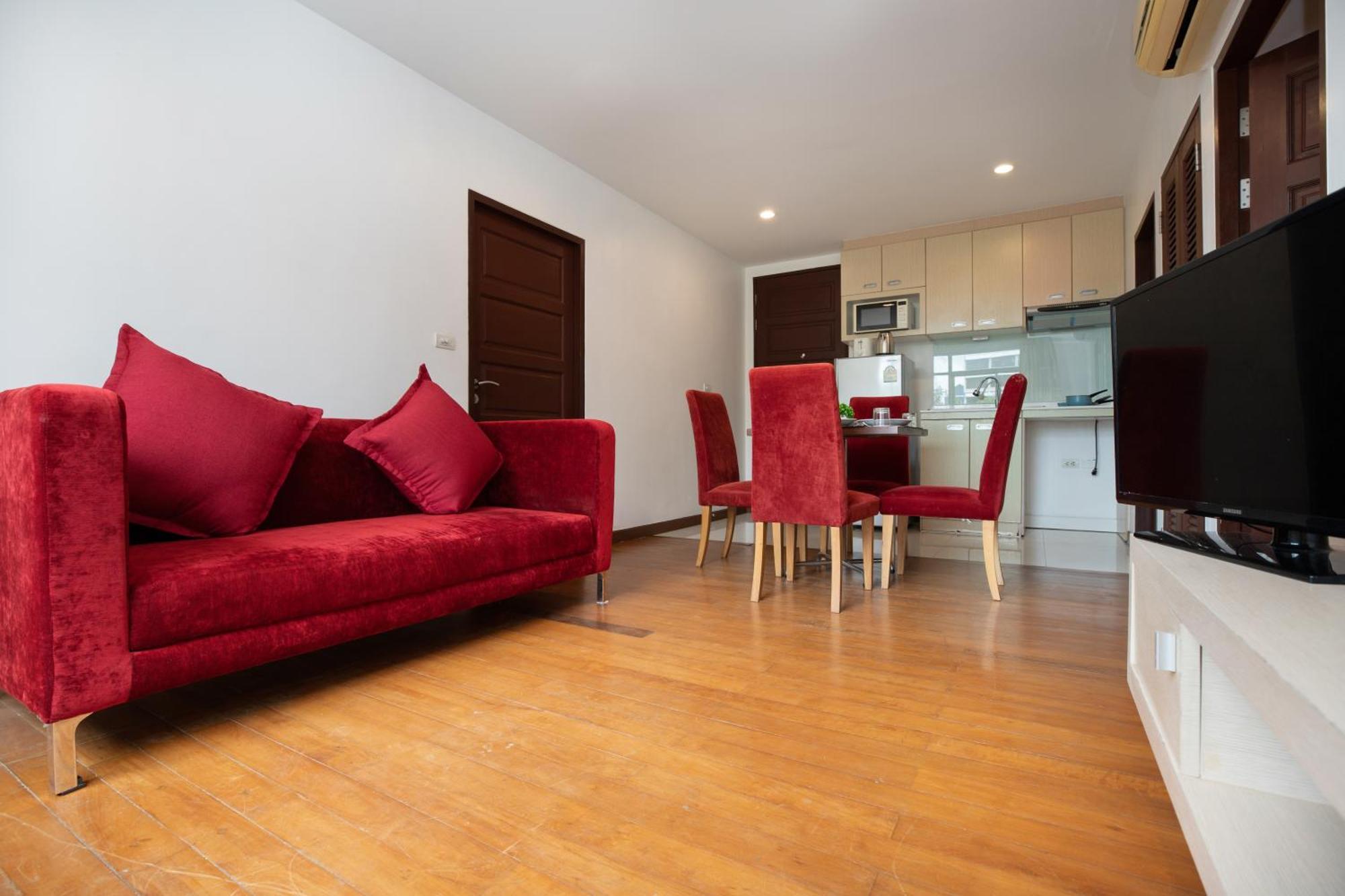 Icheck Inn Residences Patong Екстер'єр фото