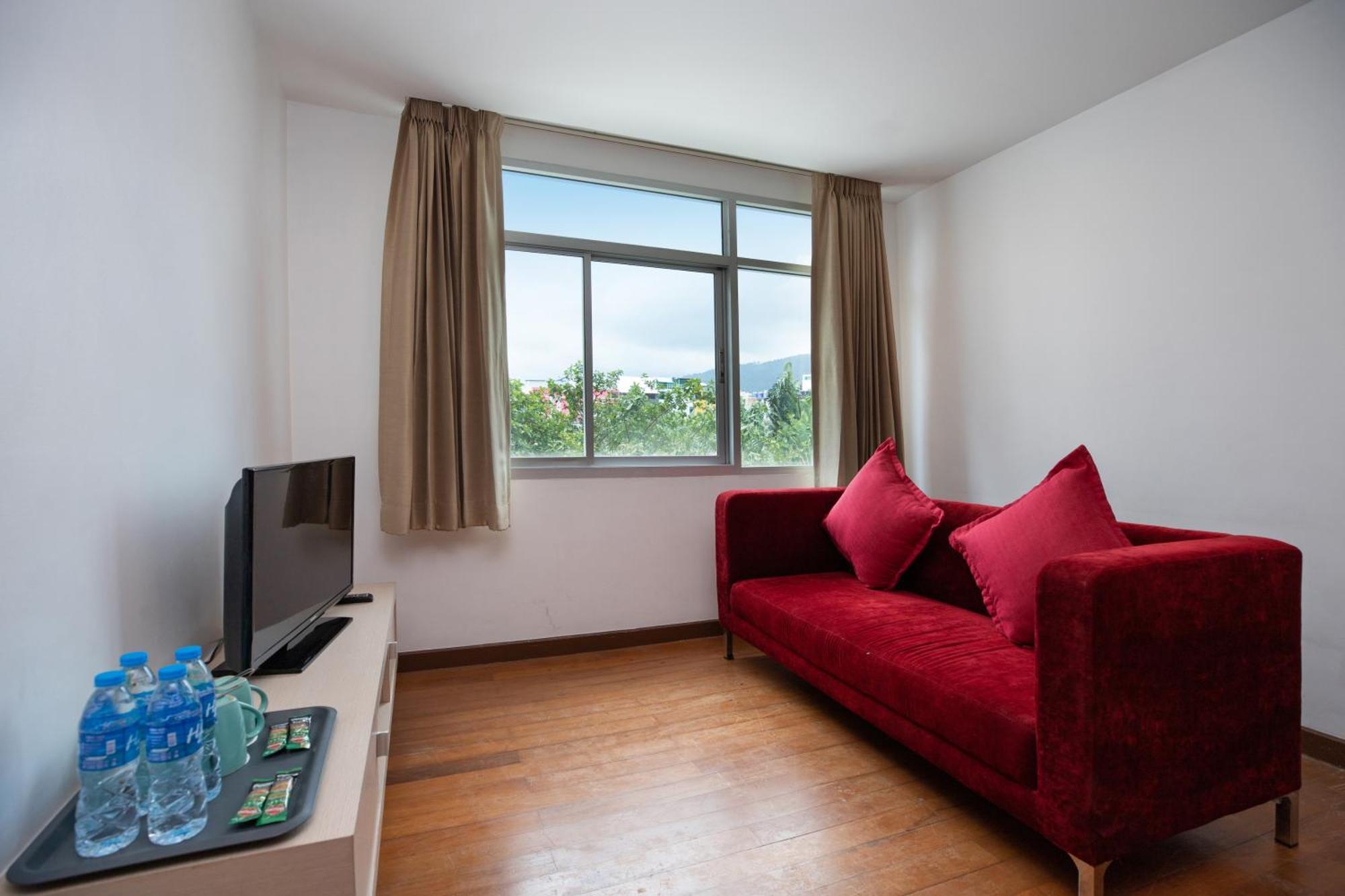 Icheck Inn Residences Patong Екстер'єр фото