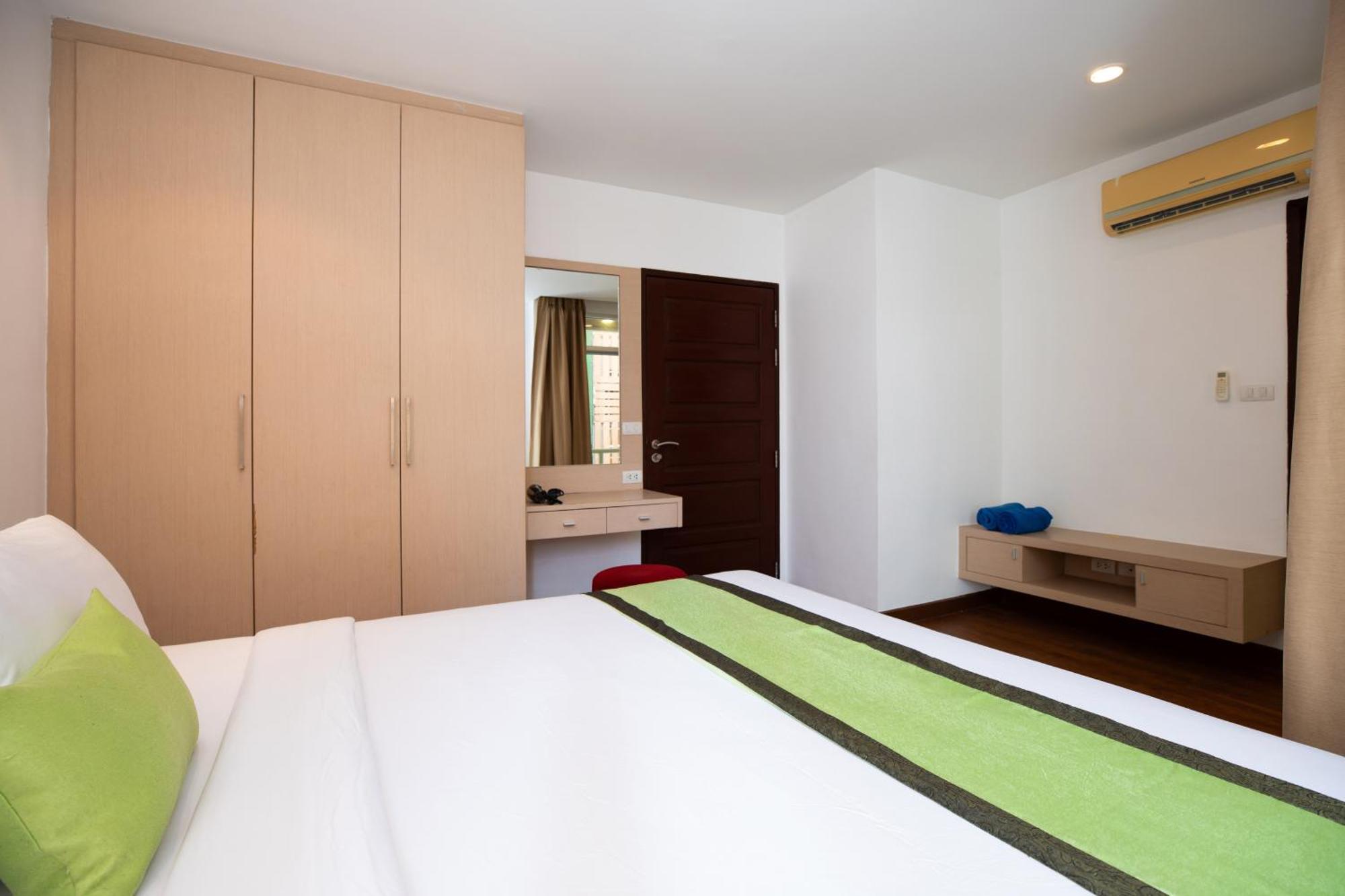 Icheck Inn Residences Patong Екстер'єр фото