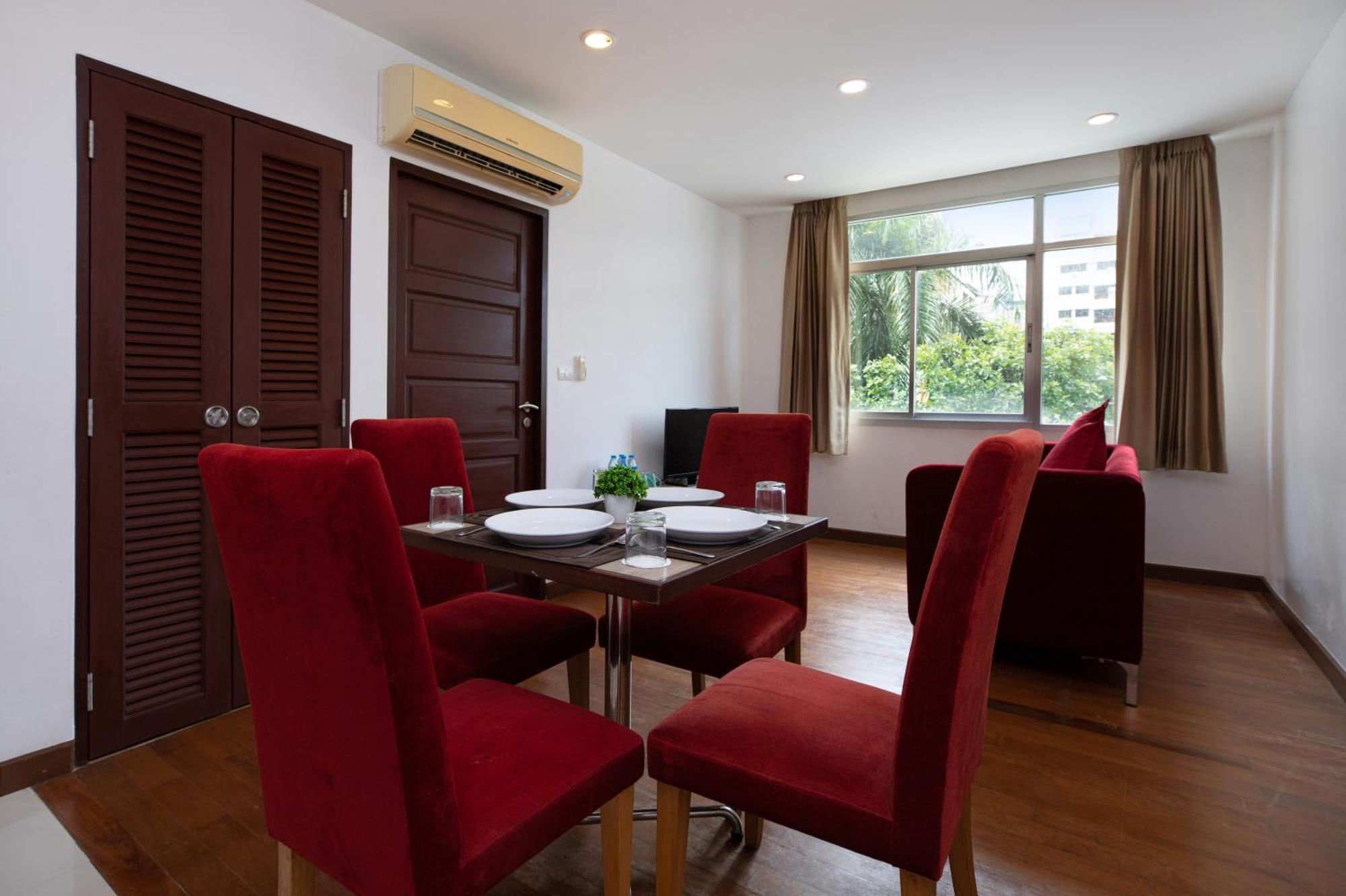 Icheck Inn Residences Patong Екстер'єр фото