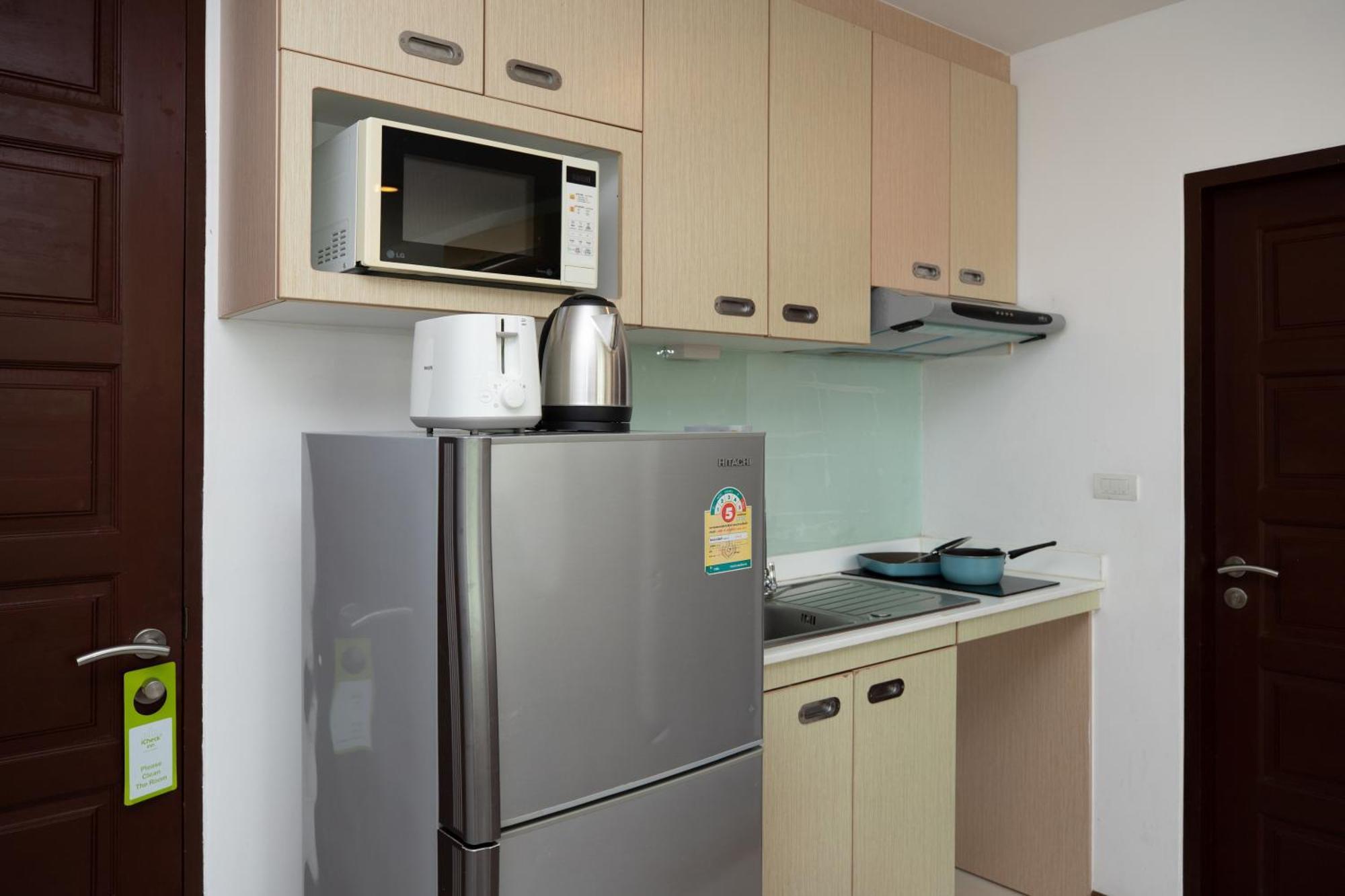 Icheck Inn Residences Patong Екстер'єр фото
